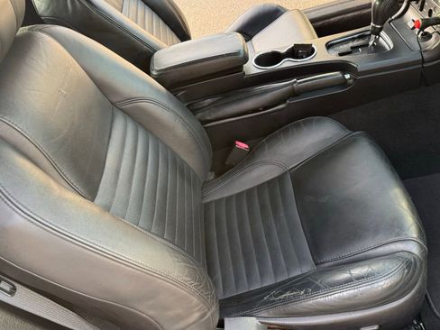 Used 2003 Ford Thunderbird image 57