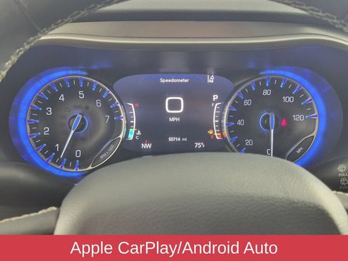 Used 2023 Chrysler Pacifica Touring-L FWD image 18