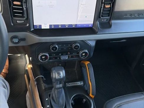 Used 2023 Ford Bronco Badlands w/ Sasquatch Package image 28