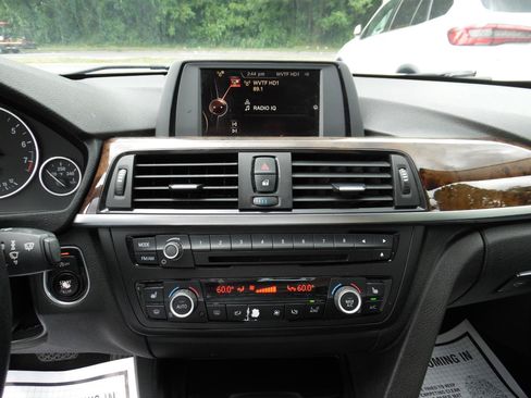Used 2015 BMW 328i xDrive Sedan AWD/4WD image 15