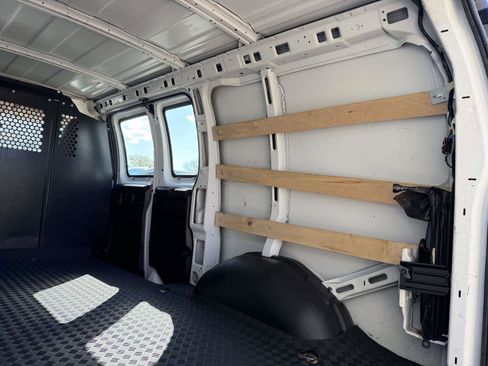 Used 2024 Chevrolet Express 2500 w/ Driver Convenience Package image 9