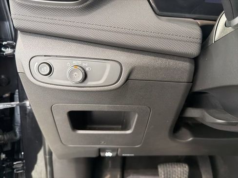 Used 2024 Chevrolet TrailBlazer LS w/ LS Convenience Package image 11