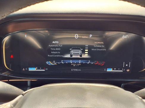 Used 2022 Jeep Wagoneer Series III w/ Premium Group I AWD/4WD image 30