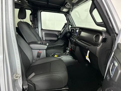 Used 2023 Jeep Wrangler Unlimited image 28