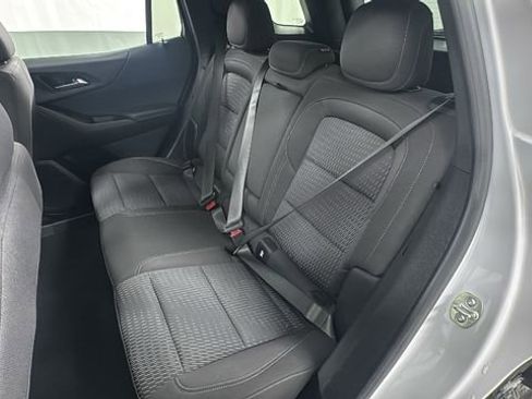 Used 2025 Chevrolet Equinox LT image 12