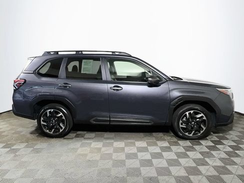 Used 2025 Subaru Forester Limited AWD/4WD image 8