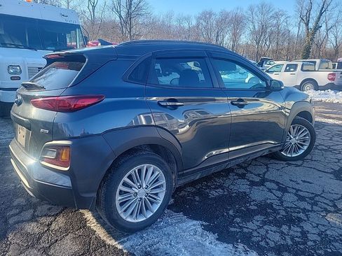 Used 2021 Hyundai Kona SEL Plus w/ Cargo Package image 4