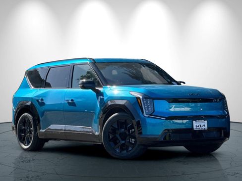 New 2026 Kia EV9 Land image 2
