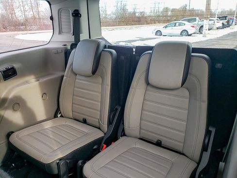 Used 2020 Ford Transit Connect Titanium image 18