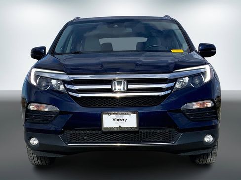 Used 2017 Honda Pilot Touring image 2