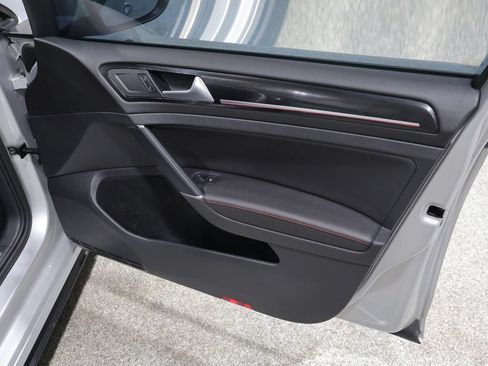 Used 2015 Volkswagen GTI Autobahn FWD image 29