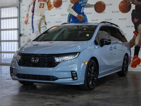 Used 2023 Honda Odyssey Sport image 21