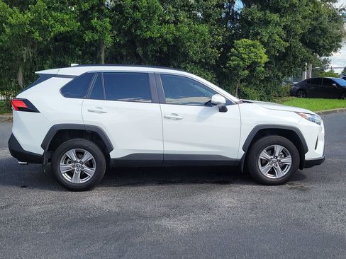 Used 2024 Toyota RAV4 XLE w/ Convenience Package FWD image 8