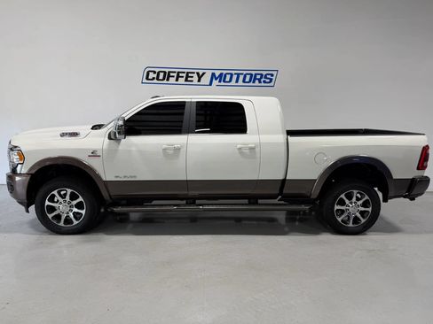 Used 2023 RAM 2500 Limited AWD/4WD image 3