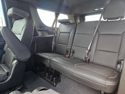 Used 2022 GMC Yukon XL Denali AWD/4WD image 13