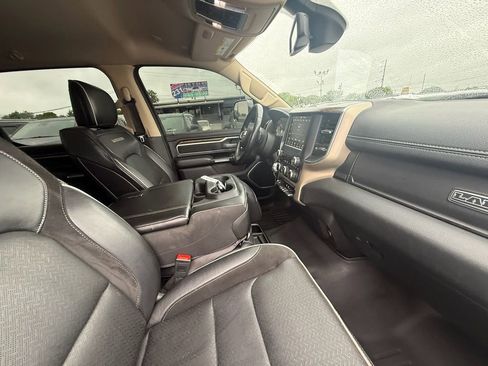 Used 2019 RAM 1500 Laramie w/ Trailer Tow Group AWD/4WD image 25