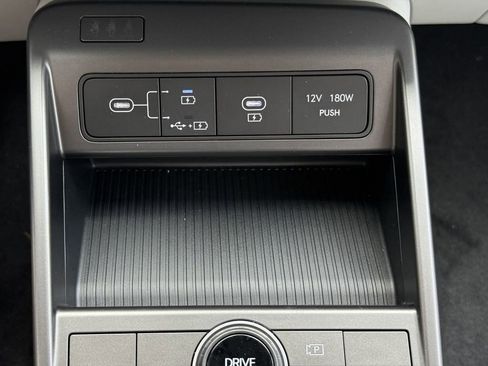 New 2025 Hyundai Kona SE image 20