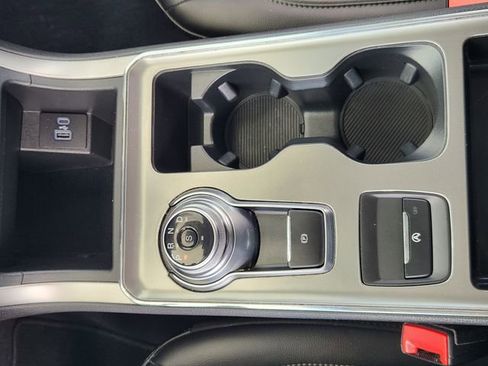 Used 2022 Ford Edge SEL image 18