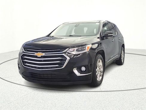 Used 2019 Chevrolet Traverse High Country image 2
