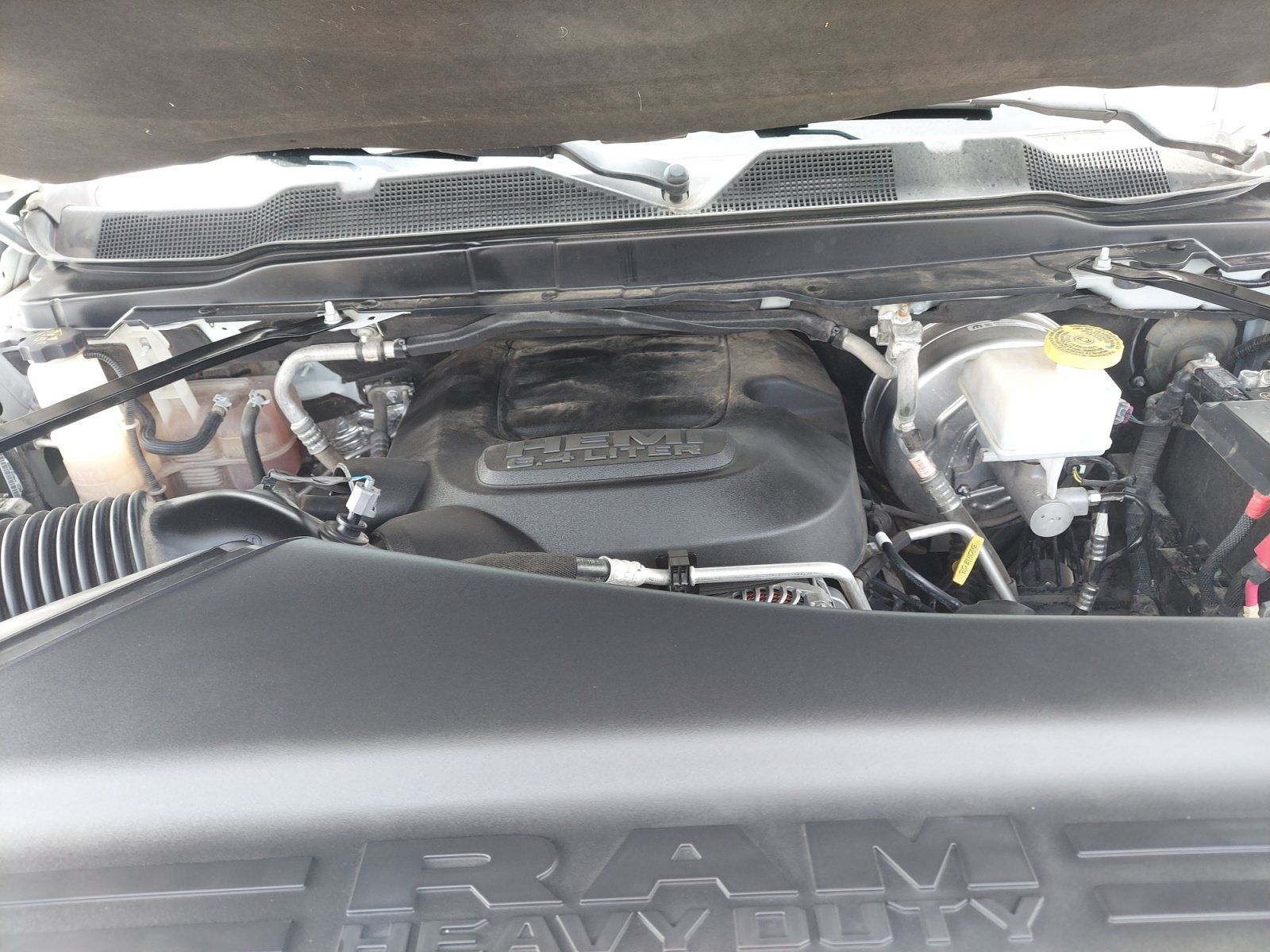 Used 2022 RAM 2500 Laramie AWD/4WD image 32