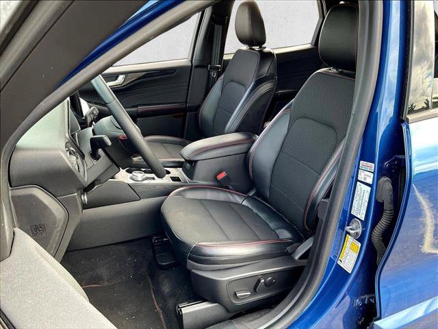 Used 2023 Ford Escape ST-Line w/ Tech Pack #1 AWD/4WD image 23