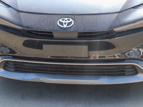 Certified 2024 Toyota Prius XLE FWD image 11