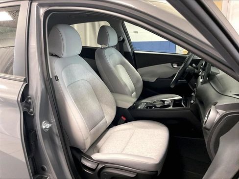 Used 2023 Hyundai Kona SE w/ Cargo Package FWD image 11