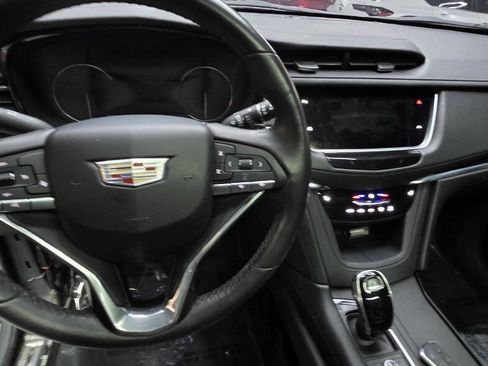 Used 2021 Cadillac XT6 Luxury FWD image 18