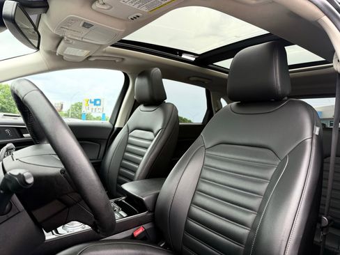 Used 2020 Ford Edge SEL w/ Convenience Package AWD/4WD image 17