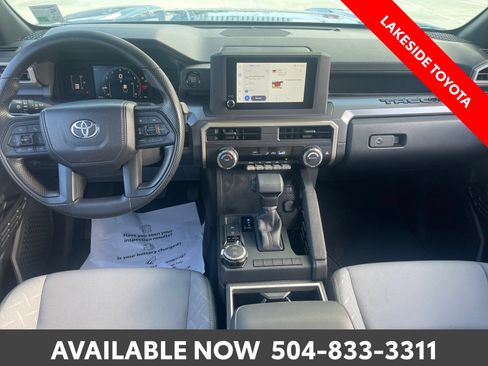 Certified 2026 Toyota Tacoma SR5 AWD/4WD image 22