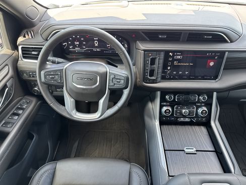 Used 2023 GMC Yukon XL Denali w/ Max Trailering Package AWD/4WD image 18