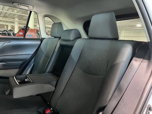 Used 2022 Toyota RAV4 XLE w/ Convenience Package AWD/4WD image 34