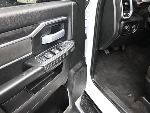 Used 2024 RAM 2500 Big Horn w/ Off Road Package AWD/4WD image 8