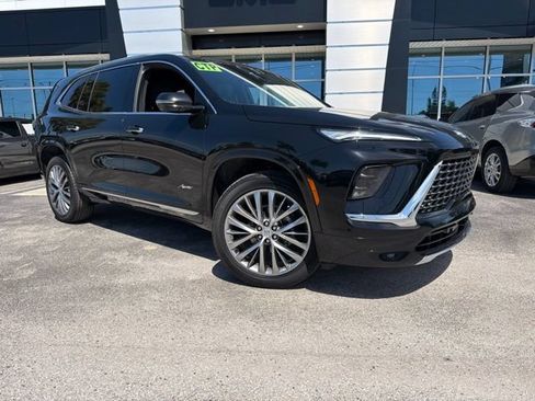 New 2026 Buick Enclave Avenir FWD image 2