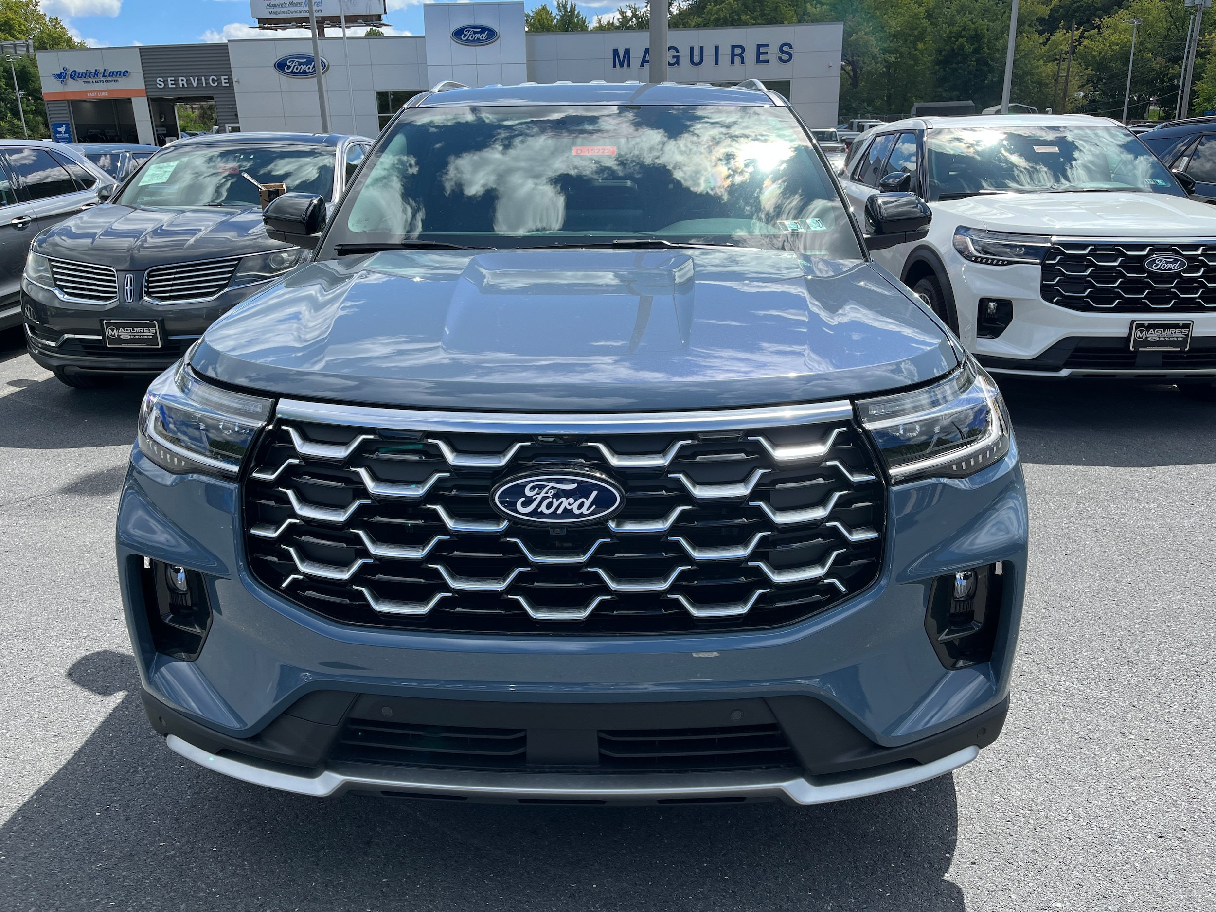 New 2027 Ford Explorer Platinum w/ LUX Leather Package AWD/4WD image 3