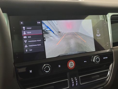 New 2026 Porsche Macan image 23