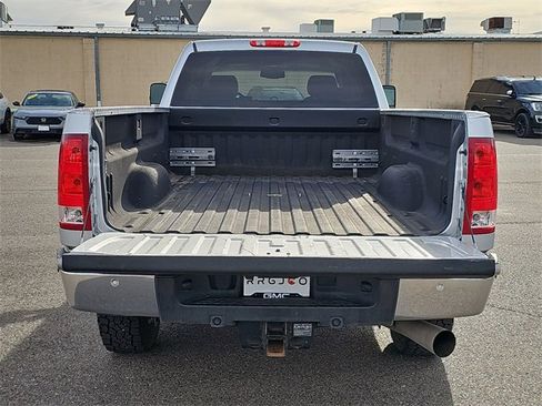 Used 2014 GMC Sierra 3500 SLT w/ SLT Convenience Package image 23