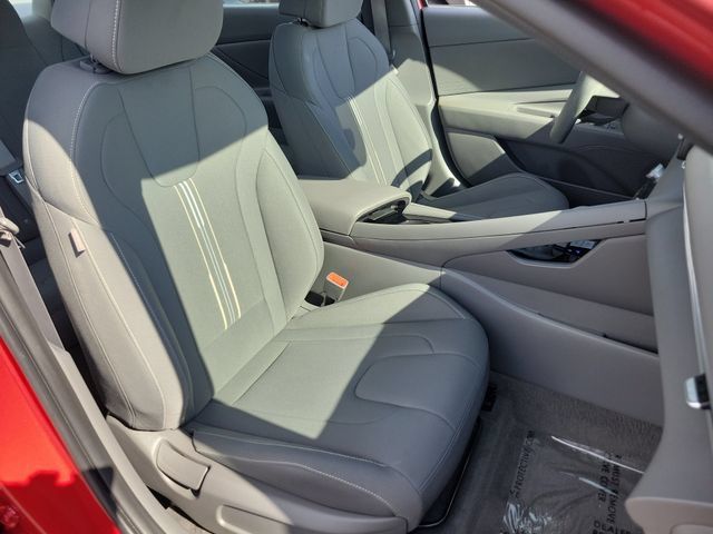 Used 2023 Hyundai Elantra Blue FWD image 22