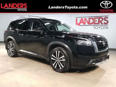 Used 2024 Nissan Pathfinder Platinum
