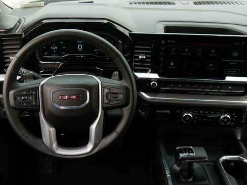 Used 2025 GMC Sierra 1500 SLT AWD/4WD image 15