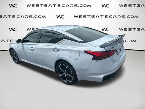 Used 2024 Nissan Altima 2.5 SR FWD image 40