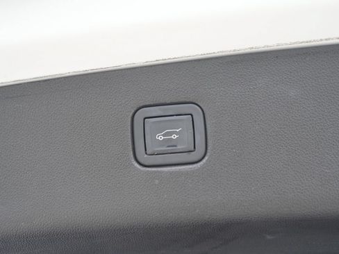 Used 2023 Chevrolet Blazer LT w/ Convenience Package AWD/4WD image 11