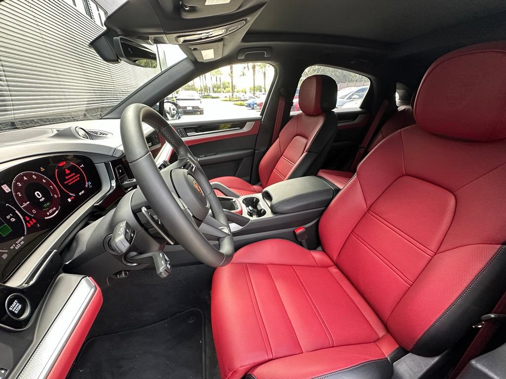 Certified 2026 Porsche Cayenne E-Hybrid Coupe AWD/4WD image 5