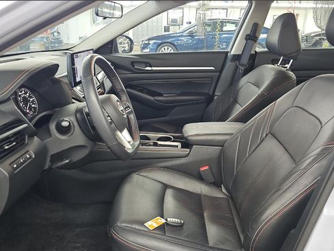 Used 2023 Nissan Altima 2.5 SR w/ SR Premium Package FWD image 23