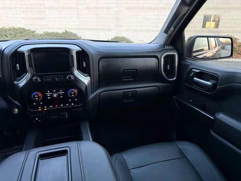 Used 2021 Chevrolet Silverado 1500 LT Trail Boss w/ Convenience Package II AWD/4WD image 14