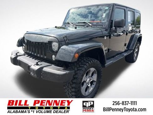 Used 2017 Jeep Wrangler Unlimited Sahara w/ Connectivity Group AWD/4WD image 1