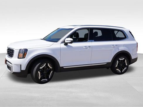 Certified 2024 Kia Telluride S w/ S Sunroof Package AWD/4WD image 10