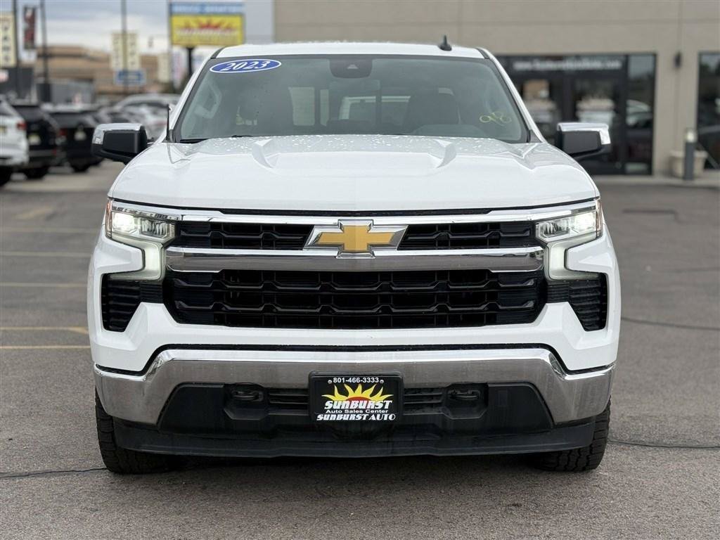 Used 2023 Chevrolet Silverado 1500 LT w/ Z71 Off-Road Package AWD/4WD image 2