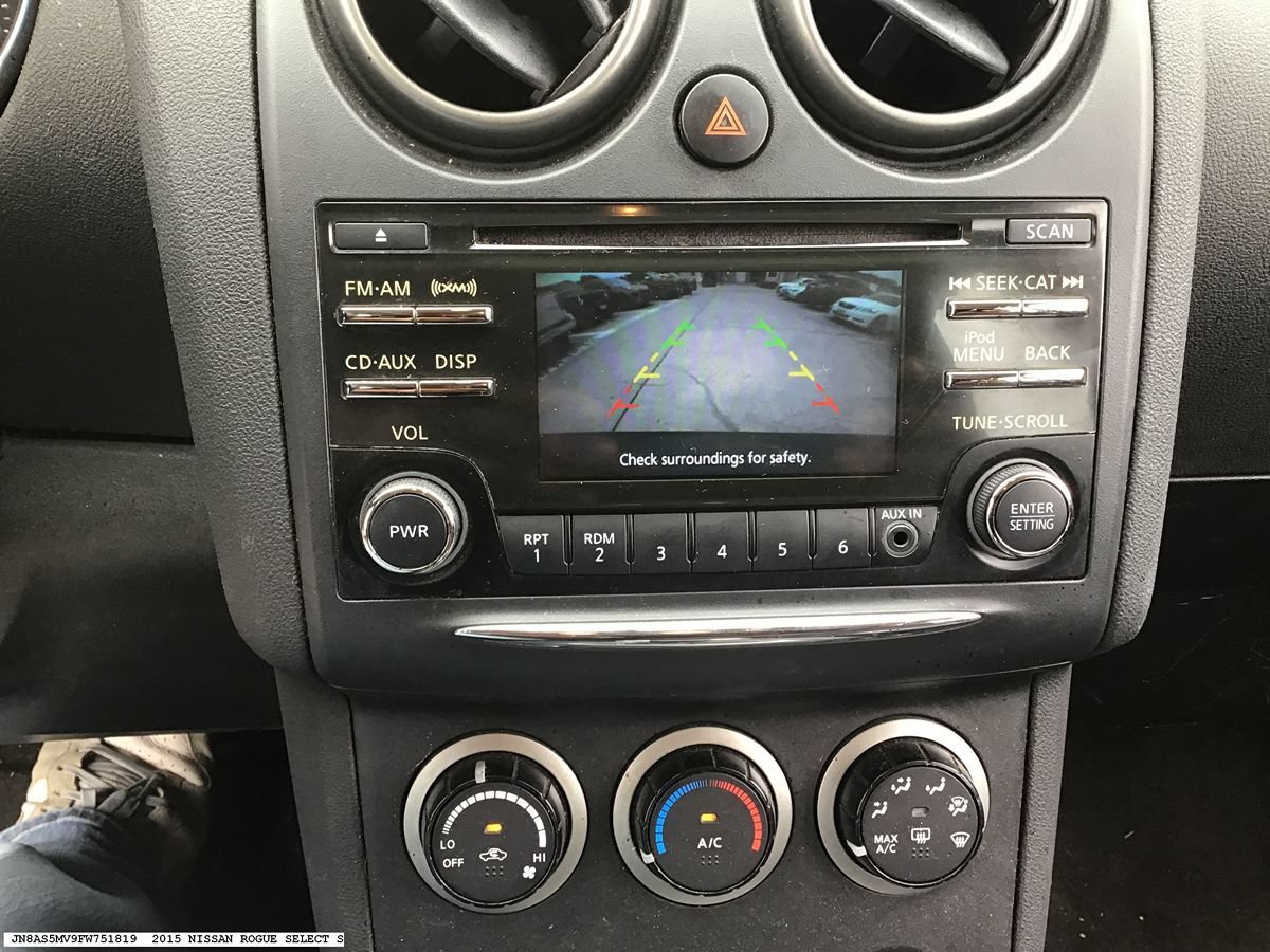 Used 2015 Nissan Rogue S w/ Convenience Package AWD/4WD image 14