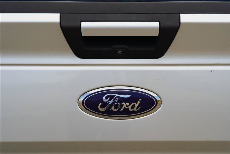 Used 2017 Ford F150 XLT w/ Equipment Group 302A Luxury AWD/4WD image 37